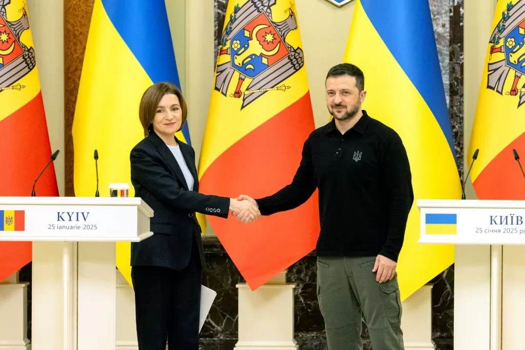 Ukrainian President Volodymyr Zelensky meets with Moldovan Prime Minister Maia Sandu